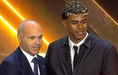 戴格诺特：杰威和肯威对浓眉防守很出色，但他今天表现也挺反常