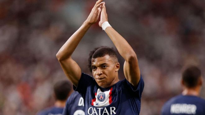 卡纳瓦罗：乌兹别克第一次参加世界杯没有压力，输赢都是好事