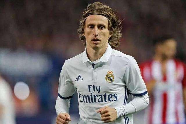 塞鸟、方昊、张玉宁连失良机，国安被河内公安绝杀小组出局