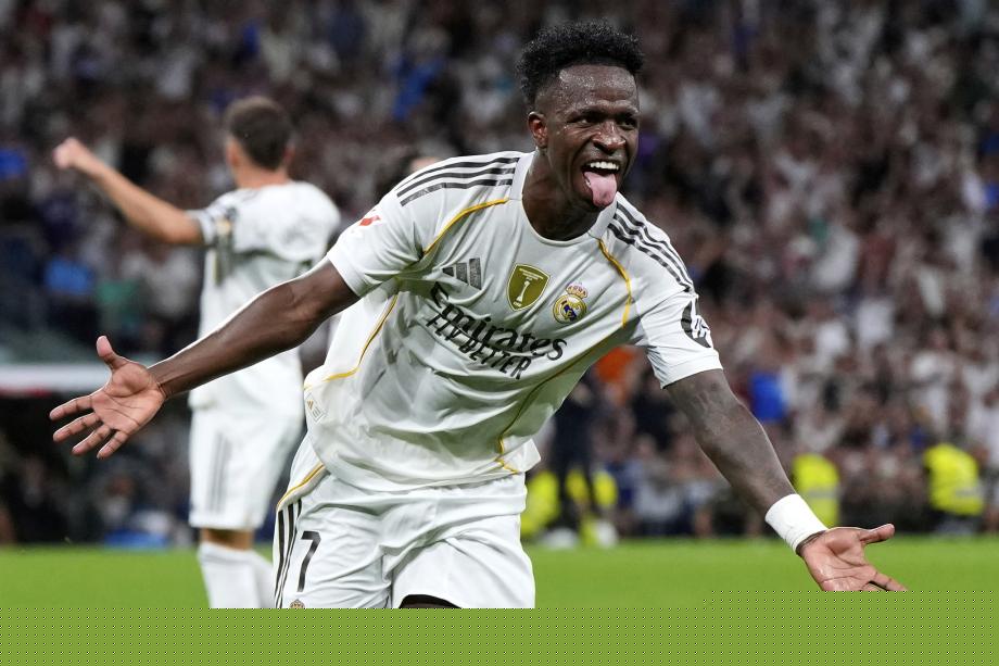 斯洛特执教利物浦联赛突破100分仅用48场，追平队史纪录